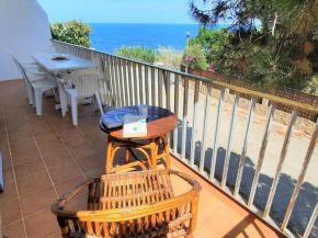 Apartamento Familiar Cerca de la Playa en Llançà con Aparcamiento y Mascotas Permitidas - ES-170-2